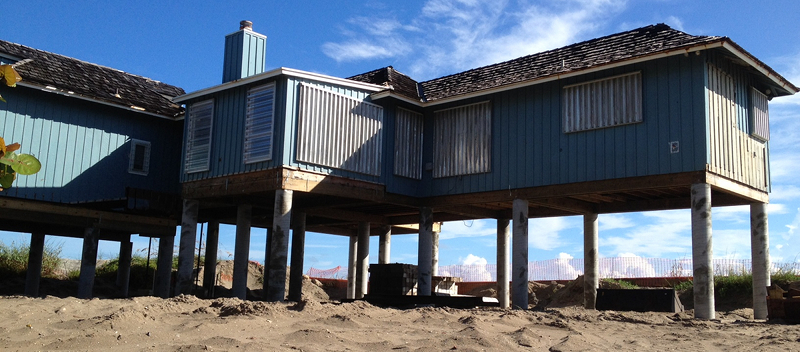 house.stilts.2.sm.jpg